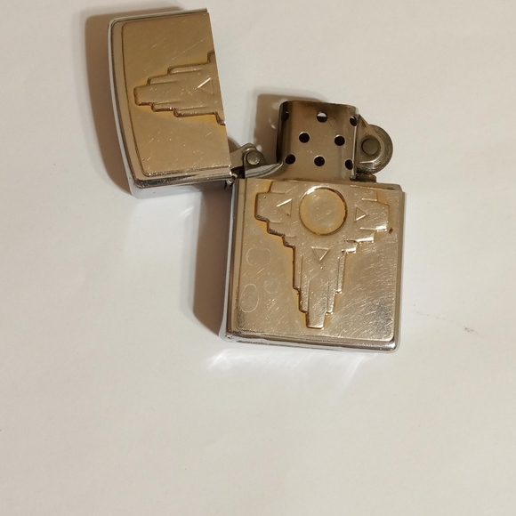 1996 Navajo Native American Symbol Southwest Series Zippo Lighter - Picture 8 of 13